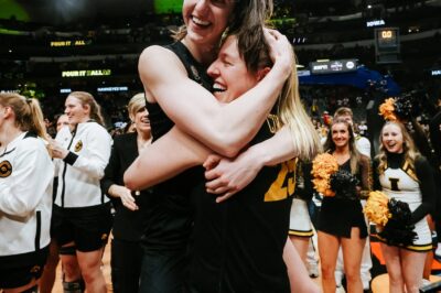 “CAITLIN CLARK MELTS HEARTS: Viral Moment Captures Her Comforting a Tearful Young Fan Outside Sold-Out Arena—What She Did Next Has the Internet SOBBING. In a World of Spotlight Pressure, This Unscripted Act of Kindness Shows Who She REALLY Is. Fans Say: ‘This Just Made Us Love Her More!'”