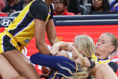 🚨 SHOCKING FOOTAGE: Sparks Guard Julie Vanloo Appears to Grab Sophie Cunningham Around the Neck During Wild Loose Ball Scramble — Fans Outraged as Refs Let It Slide! A chaotic moment in the Sparks–Fever game has the internet FUMING. During a scramble for a loose ball, Sophie Cunningham went down hard — and slow-motion replays seem to show Julie Vanloo’s arm around her neck. No foul. No whistle. No review. Fans are now demanding answers… and accountability.  📹 Watch the viral clip that has fans asking: Was this just hustle — or something far more dangerous?