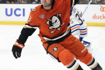 McTavish signs 6-year contract with Ducks