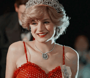 👑 ROYAL BOMBSHELL!  Former royal butler Paul Burrell lifts the curtain on Buckingham Palace’s secret drinking culture in his explosive new book, “The Royal Insider.” Burrell claims palace staff smuggled gin and held hidden parties behind closed doors, exposing a world of lavish indulgence and quiet rebellion inside the royal household.  The revelations are already stirring shockwaves through royal circles, reigniting debate over what really happens behind the palace gates.