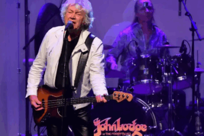 🎸 “‘Nights in White Satin’ Falls Silent Forever: Fans Around the World Mourn Moody Blues Legend John Lodge, Whose Sudden Death at 82 Marks the End of a Rock Era.”