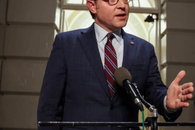 🚨 ‘UTTERLY SHAMEFUL!’ — SPEAKER JOHNSON EXPLODES ON HOUSE DEM LEADER 🚨 House Speaker Mike Johnson just unleashed on Democratic Whip Katherine Clark after she was caught admitting that American families are being used as “leverage” in the ongoing government shutdown standoff.